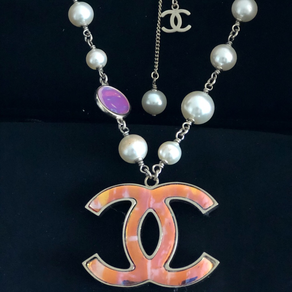Chanel supermarket coll holographic necklace